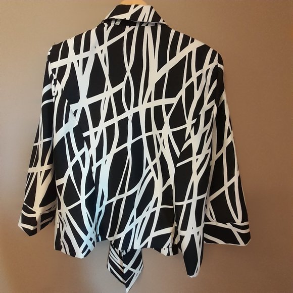 Perceptions New York Black & Ivory 3/4 sleeve blouse Size 12 - Picture 8 of 9